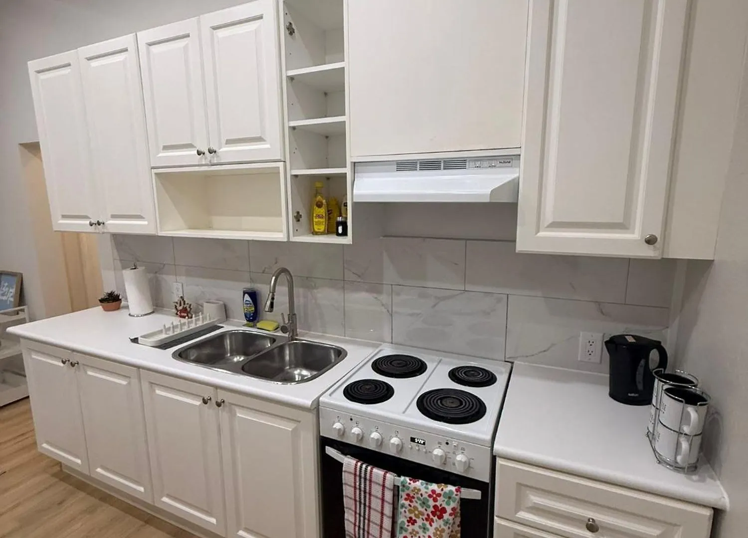 Bloor & Spadina Stay- Walk To Subway, Eaton Centre, And Night Life Toronto