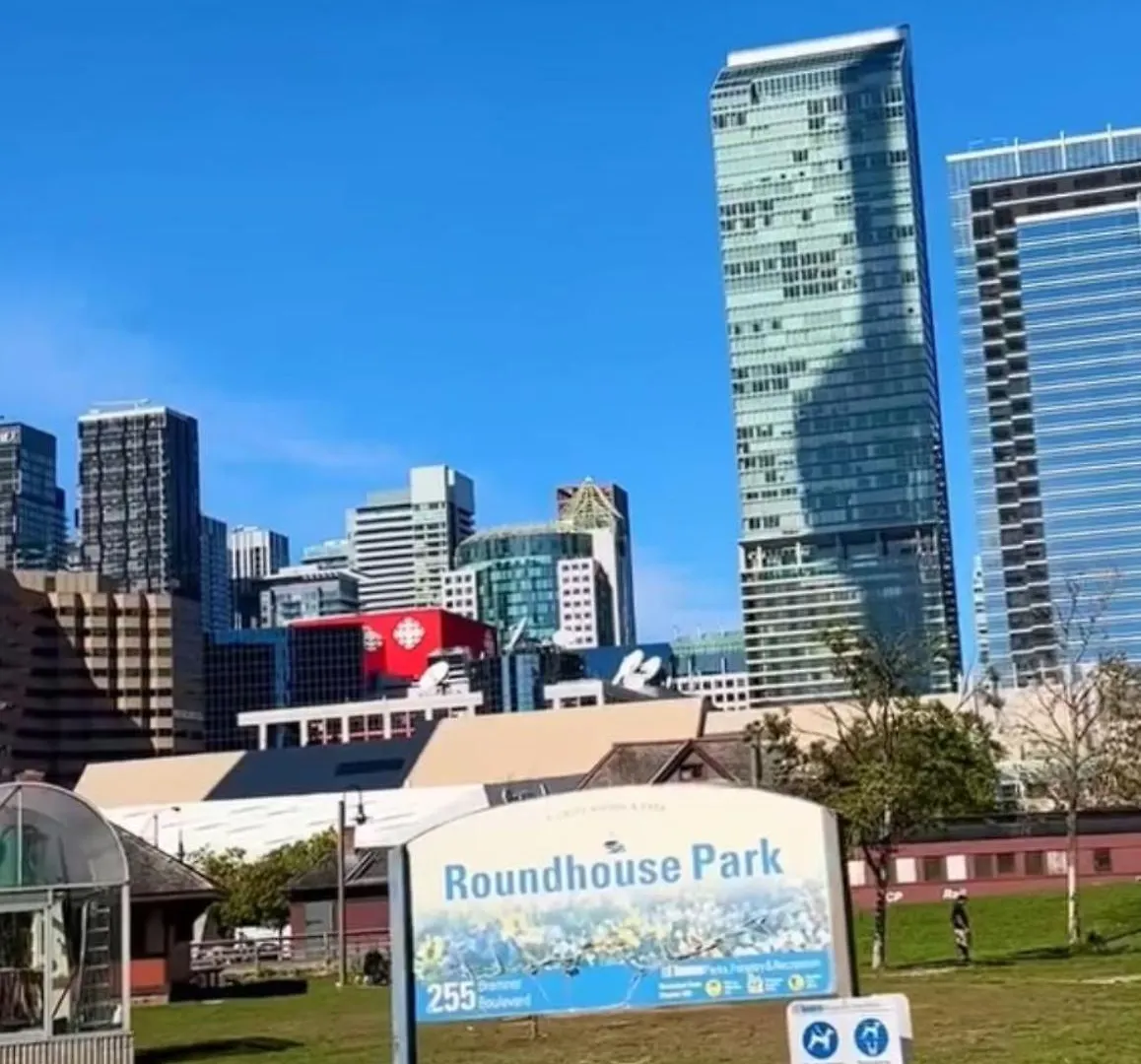 ホームステイ Bloor & Spadina Stay- Walk To Subway, Eaton Centre, And Night Life トロント