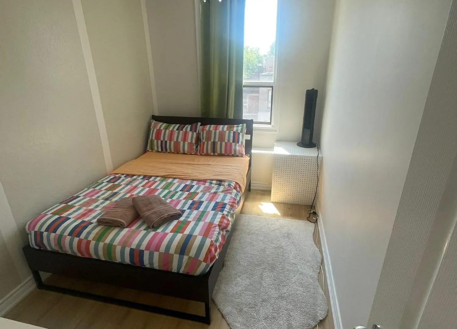 ホームステイ Bloor & Spadina Stay- Walk To Subway, Eaton Centre, And Night Life トロント カナダ